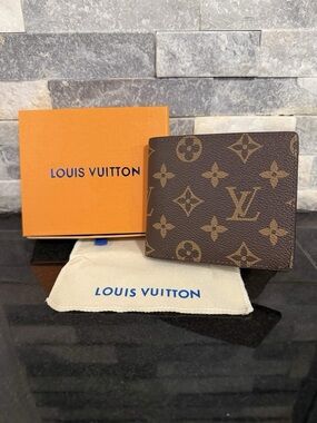 Louis Vuitton Multiple Wallet Monogram